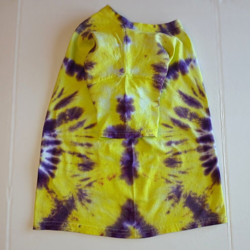 Yellow and Purple Tie Dye T Shirt with Swirl Pattern Unisex Kids Size Small - Picture 7 of 16